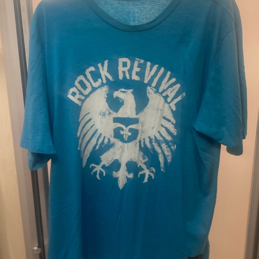 Rock Revival t shirt like new